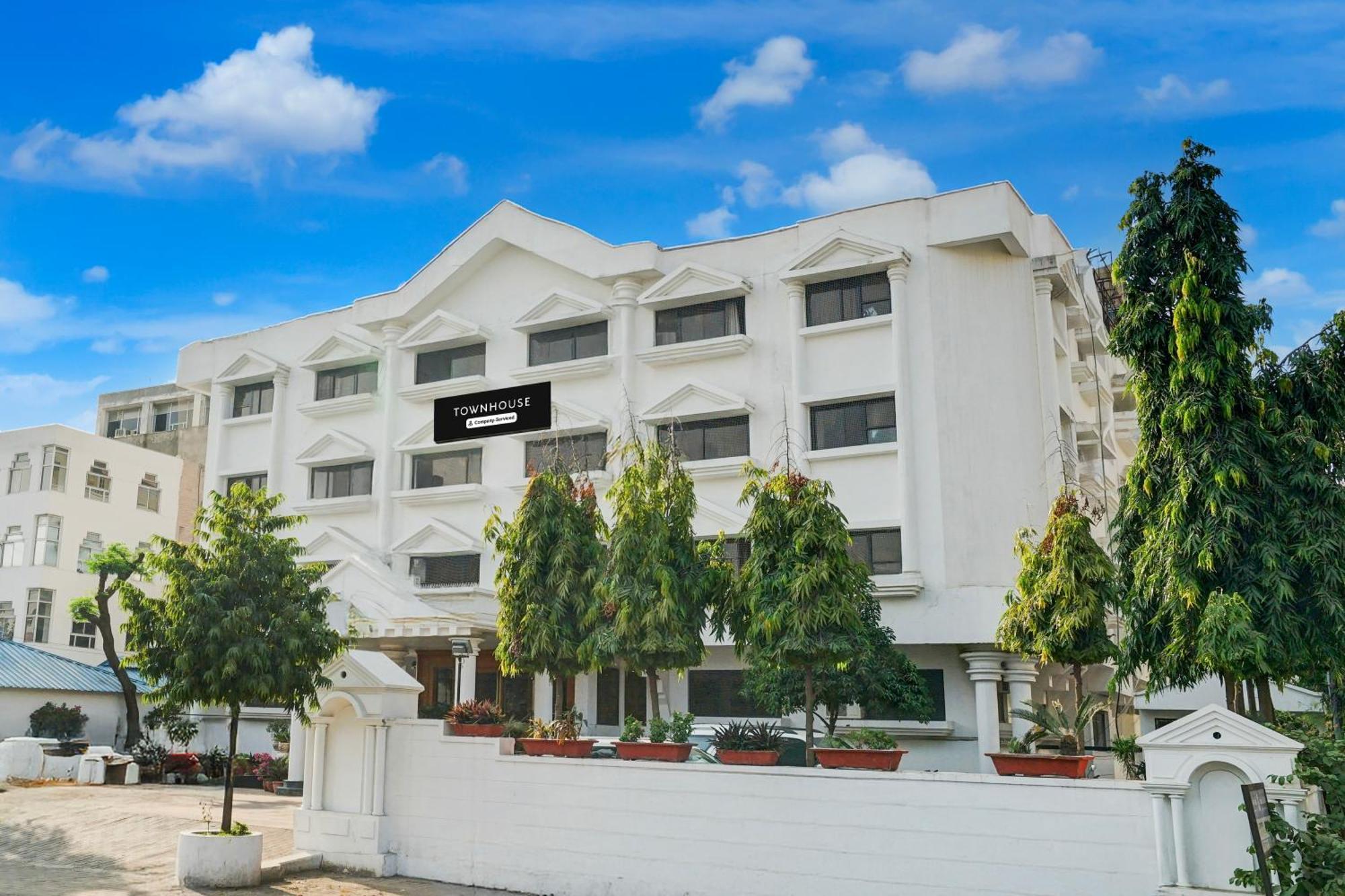 Super Townhouse Subhash Nagar Formerly Royal Palazzo Jaipur Exteriör bild